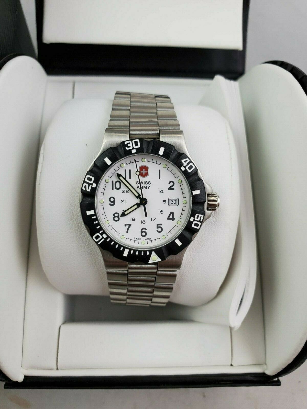 スント 腕時計 Women's Swiss Army Victorinox Summit XLT Model # 24007 White Dial
