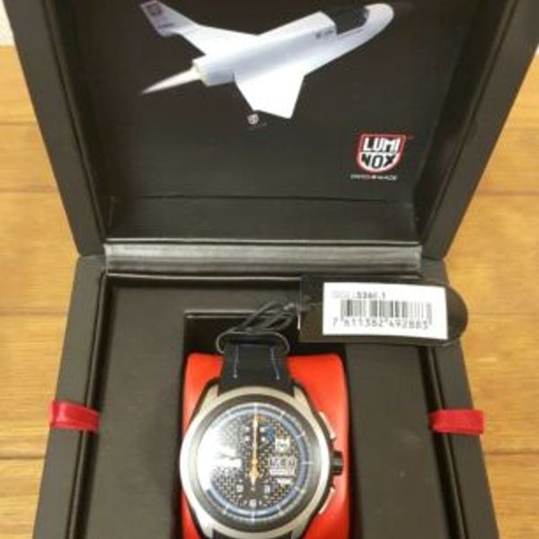 Luminox XCOR Aerospace 5261 Swiss Automatic Valjoux Chronograph Watch