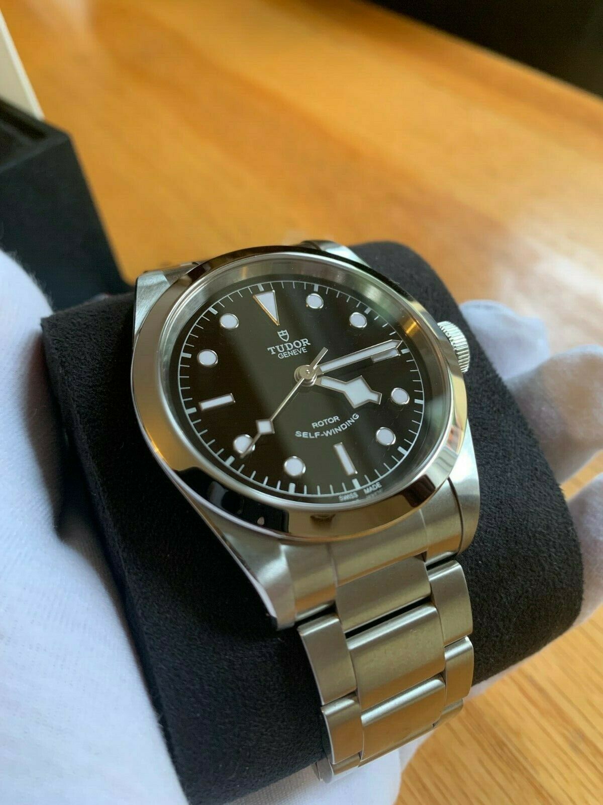 Tudor black clearance bay 41 airasia