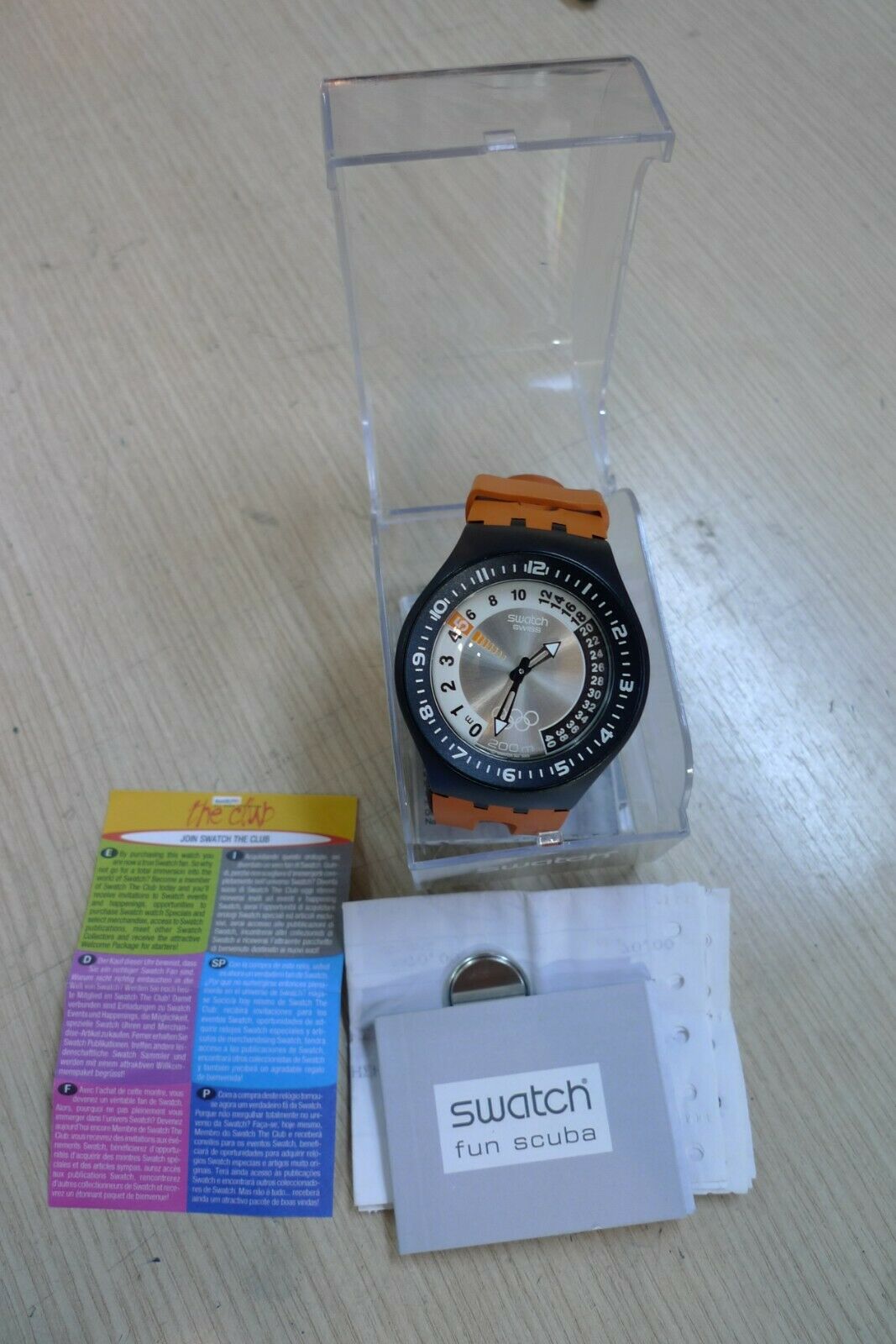 SWATCH FUN SCUBA 200m prof diving. olympic games stamped.new in