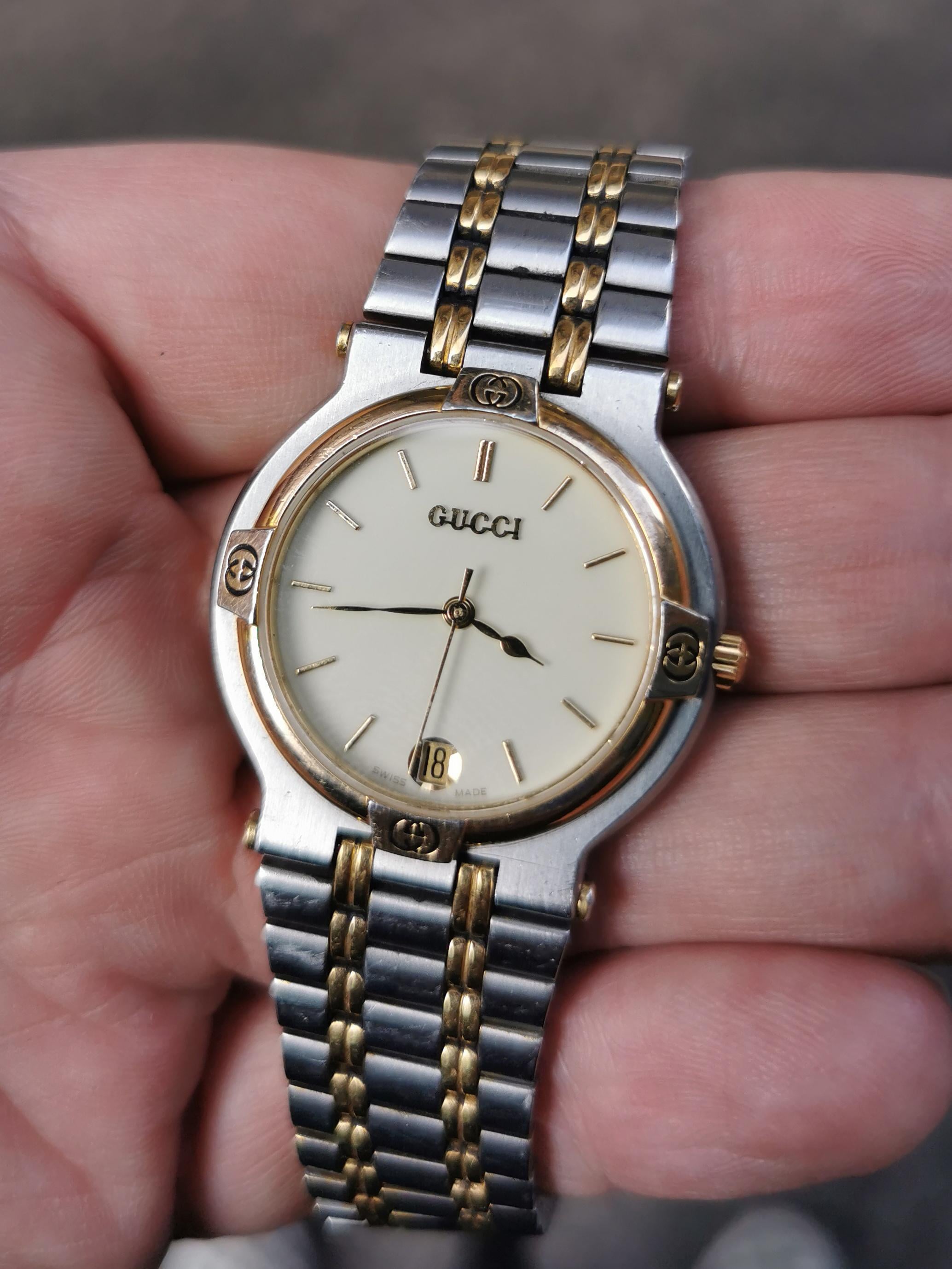 Vintage mens best sale gucci watch