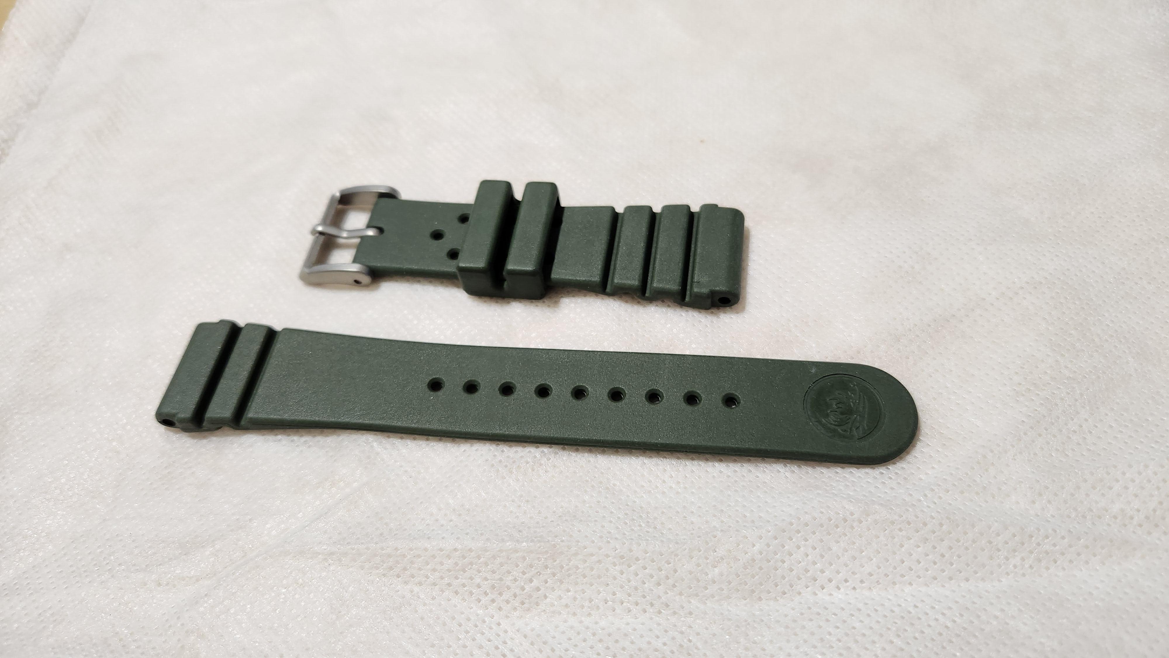 WTS Many quality 22mm watch straps. C B NATO ToxicNATO Blushark