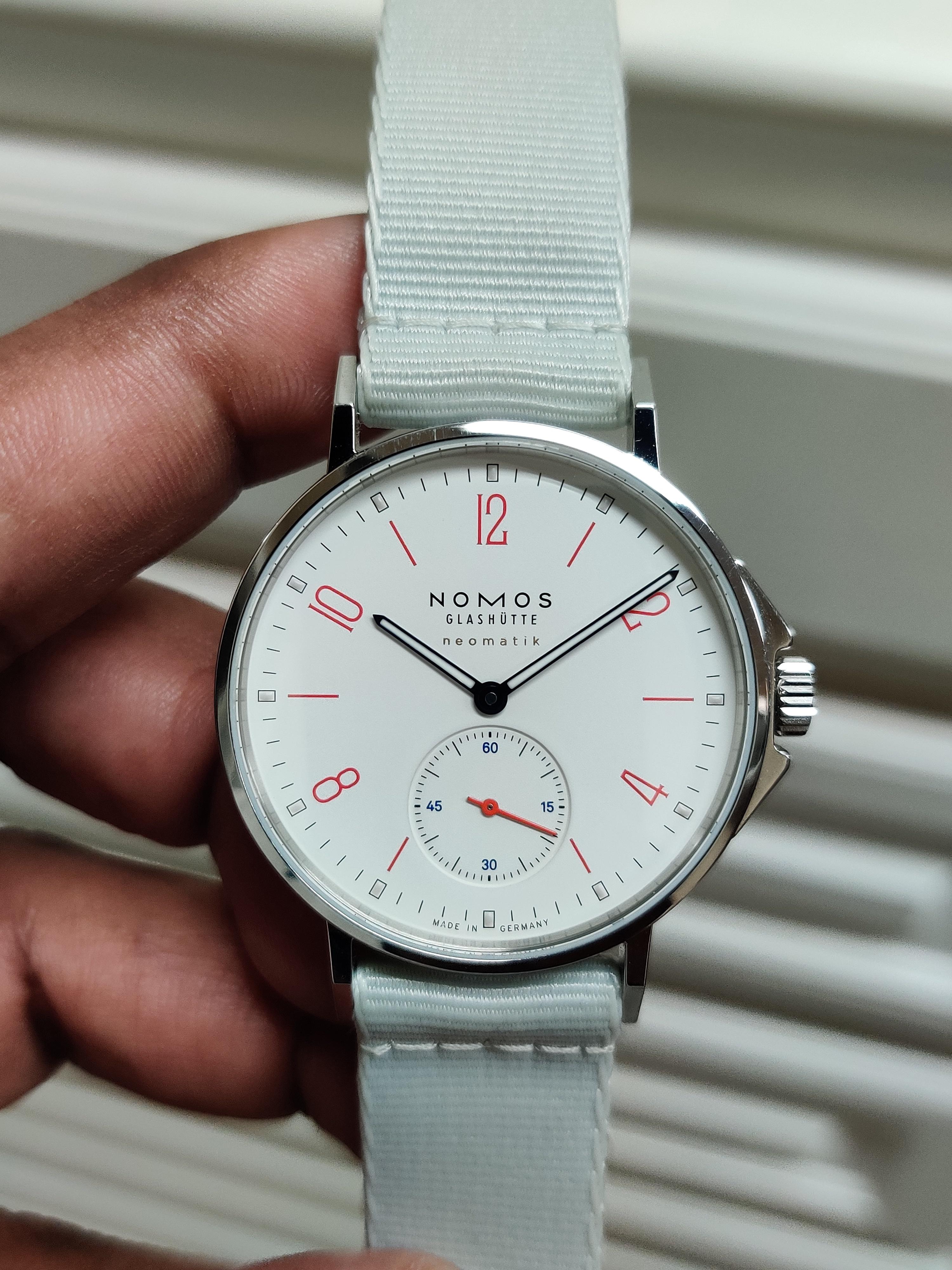 Nomos 564 on sale