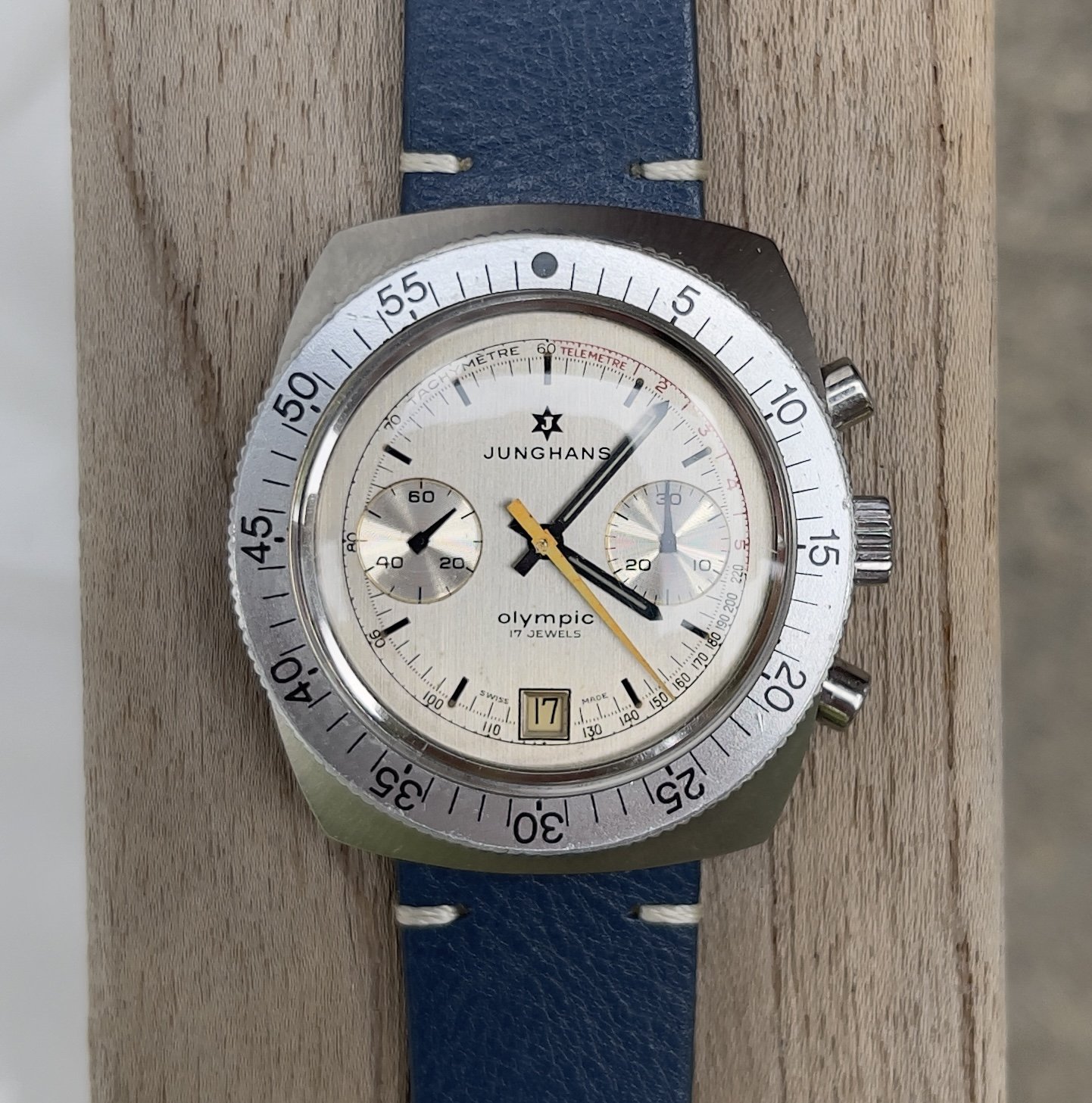 675 USD Junghans Olympic Chronograph Circa 1972 Valjoux 7733