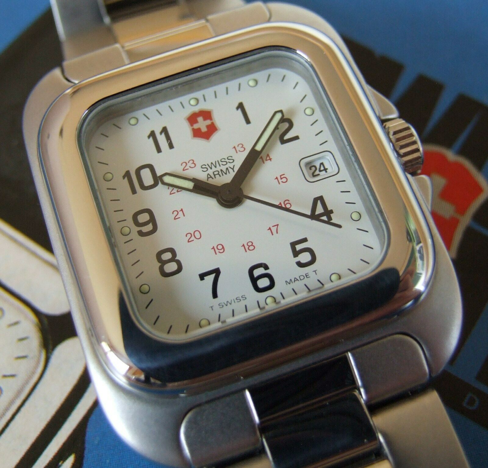 swiss army square watch