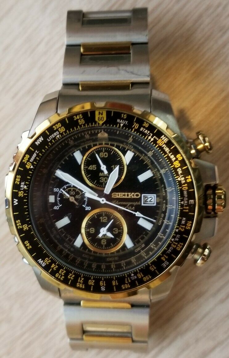 Seiko Chronograph Mens Watch Gold Silver Band Black Face