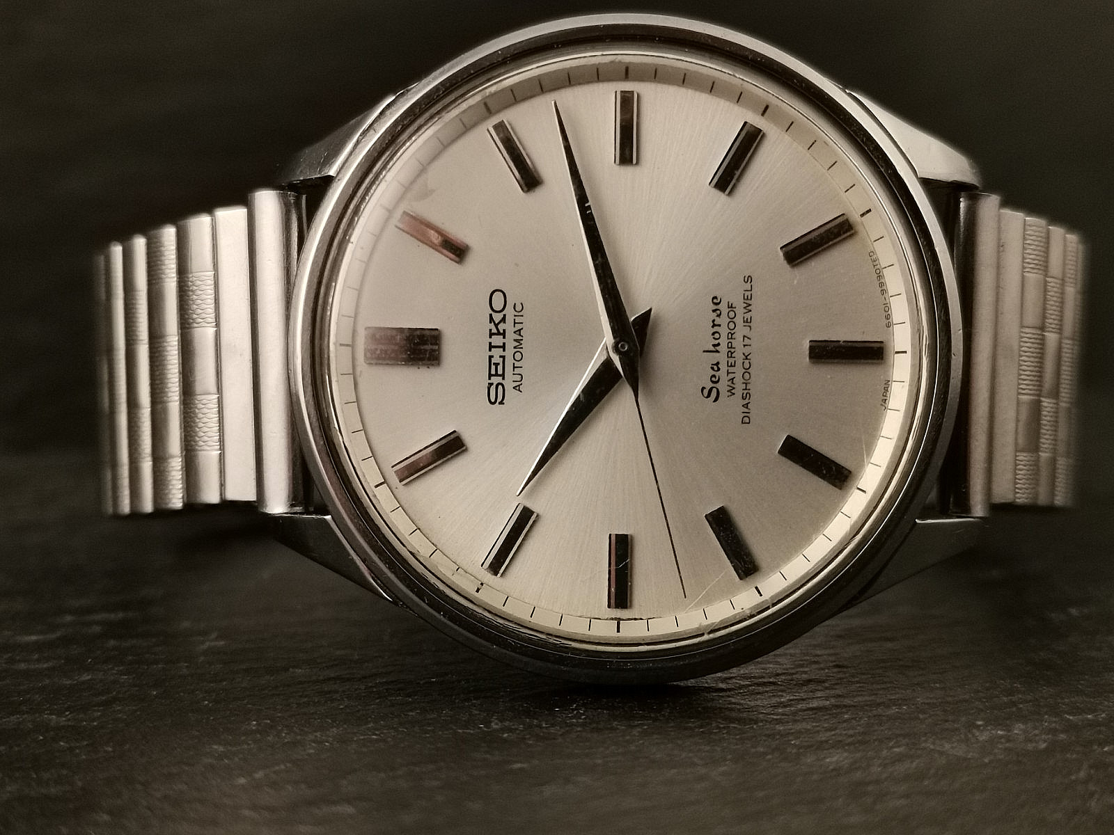 Seiko Seahorse 6601-9990 Price as of September 2026 | WatchCharts