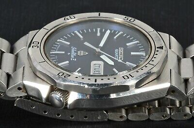 Seiko 7546-7040 Silverwave Quartz dive watch works well, blue dial