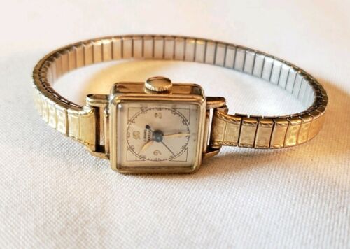 1940s VINTAGE GIRARD PERREGAUX LADIES WATCH 17 JEWEL SWISS WIND