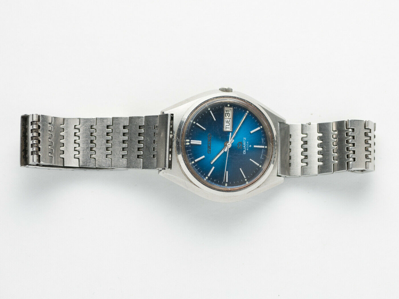 Vintage Seiko SQ Quartz 4004 Wrist Watch 0903-7009 | WatchCharts