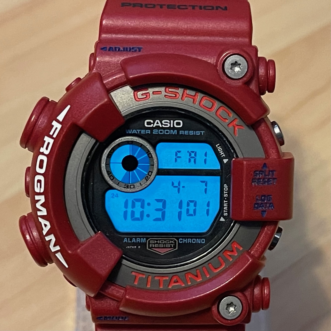 WTS] Casio G-Shock DW-8200-1A DW-8201GF-4 Deep Red Frogman Digital