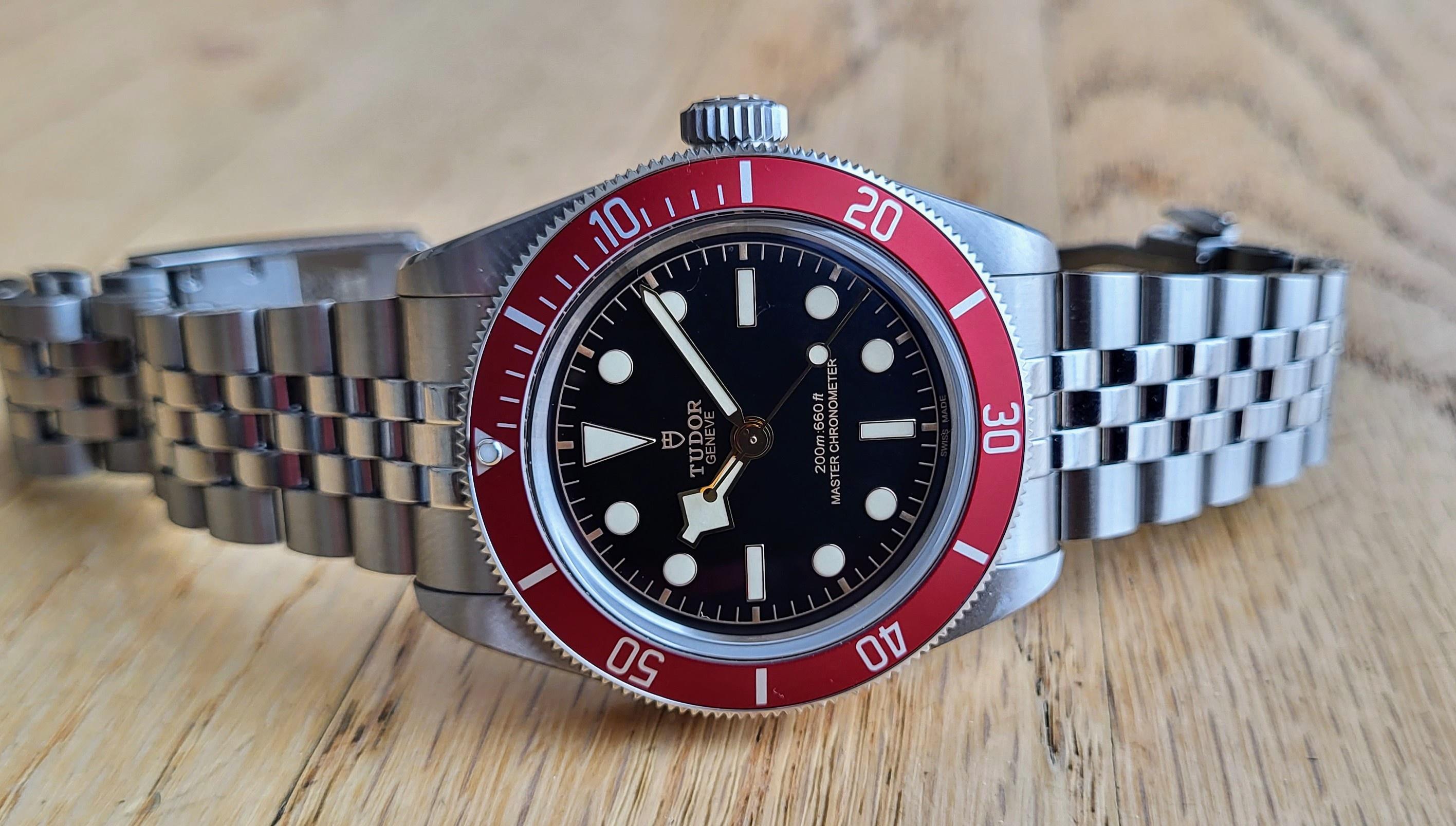 Tudor black clearance bay 58 red