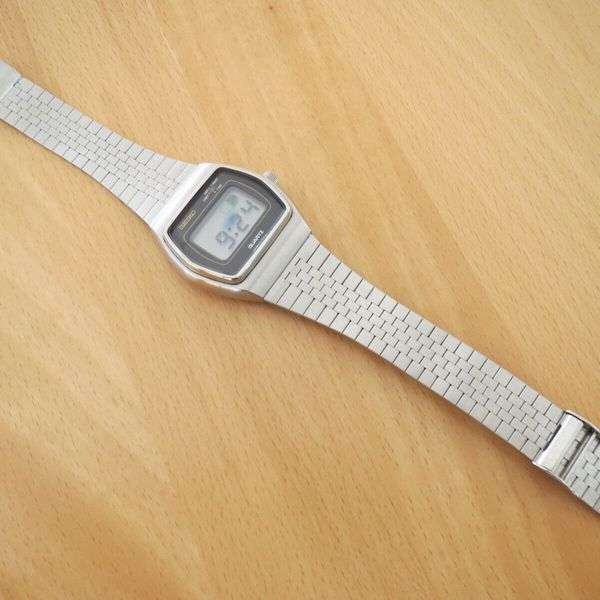 OROLOGIO VINTAGE UOMO anni 70 da polso a corda funzionante EUR 150,00
