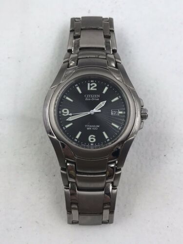 Citizen Eco-Drive Titanium Mens Watch 40mm Black Dial WR 100 E111-K006368 7.25\