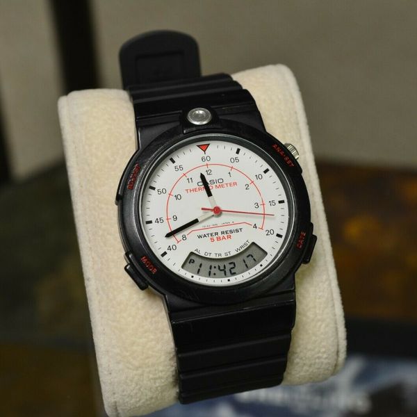 CASIO AW-10 THERMOMETER SENSOR WHITE DIAL WATCH VINTAGE CASIO AW-10 THERMOMETER SENSOR WHITE DIAL WATCH VINTAGE