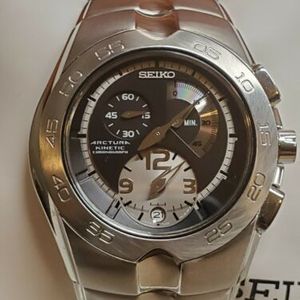 Seiko Arctura Kinetic Chronograph 7L22-0Aj0 (need new battery) | WatchCharts