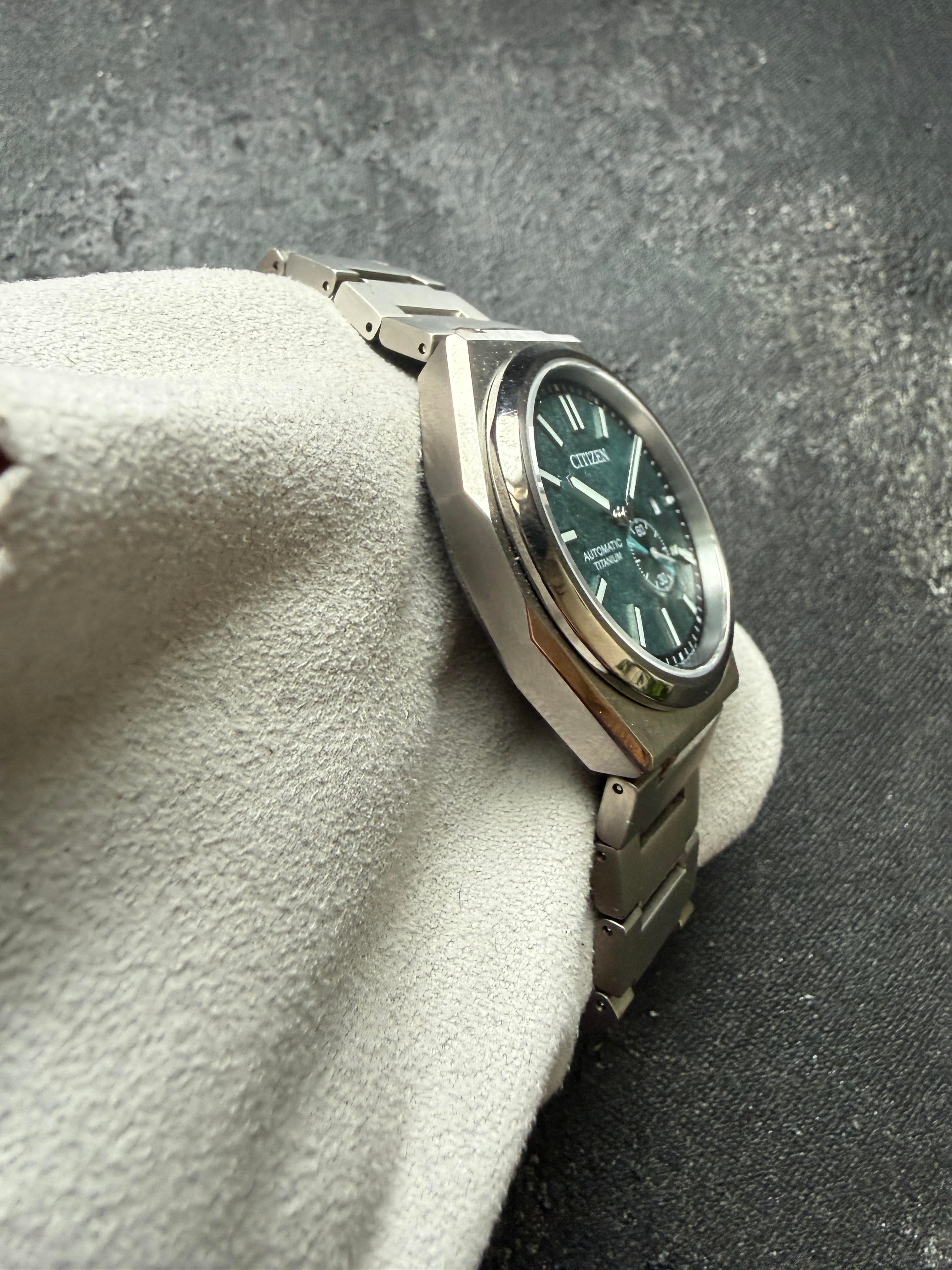 WTS] Citizen Super Titanium NJ0180-80X - Green Dial Automatic