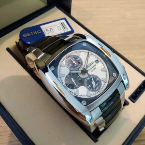 Seiko 7T62-0HF0 Rare Large Stainless square Chronograph
