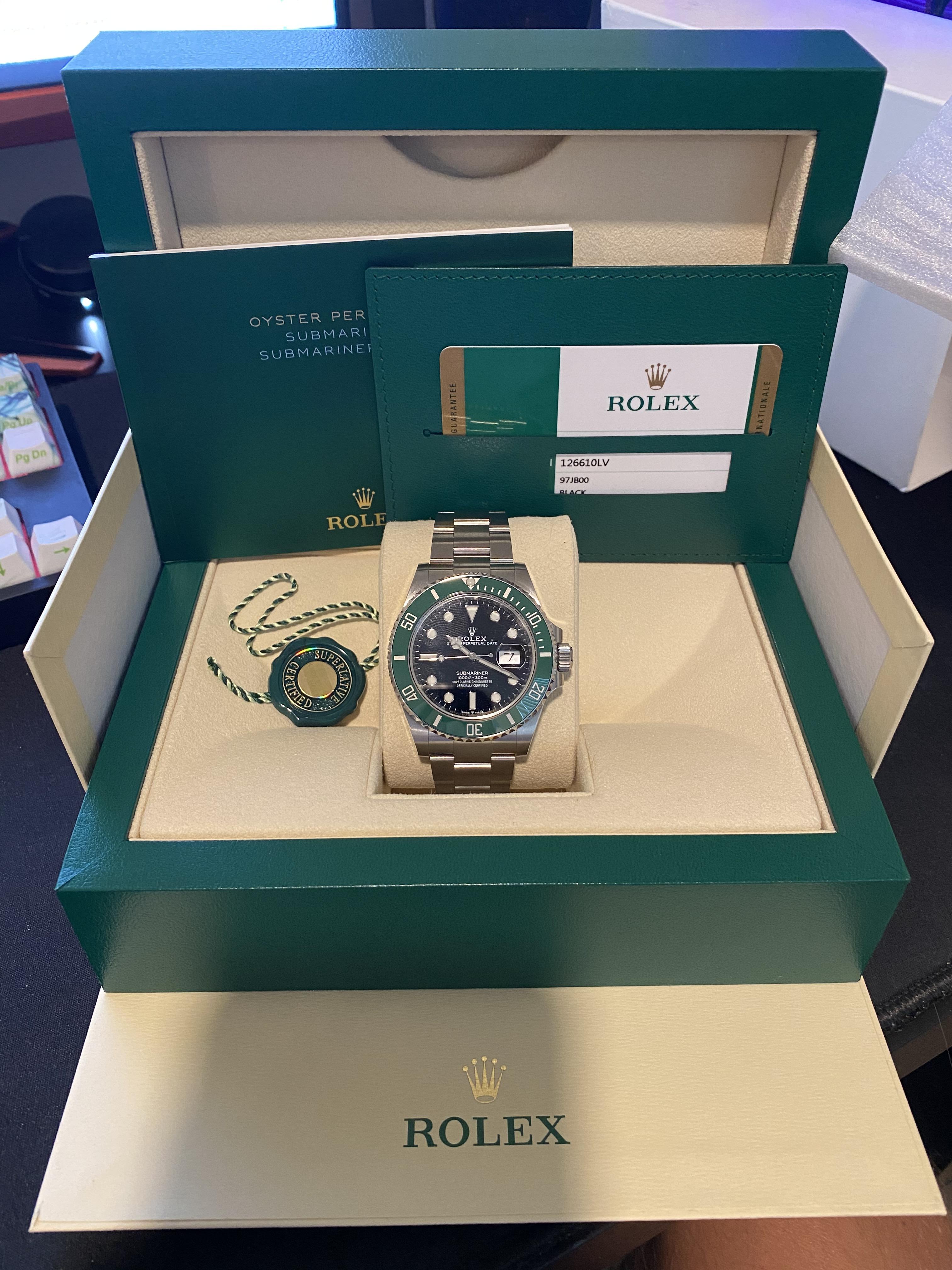 Fsot Bnib Rolex lv Submariner 41mm New Model Green Kermit Complete Set Watchcharts