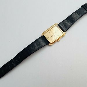 LONGINES Watch 832 1174 Square Hand Winding 18K Gold Plated T881