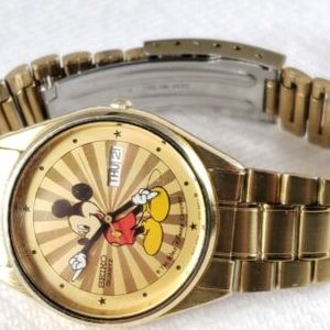 Vintage Mens Seiko Mickey Mouse Walt Disney Co. Starburst Watch 5Y23-8229 |  WatchCharts