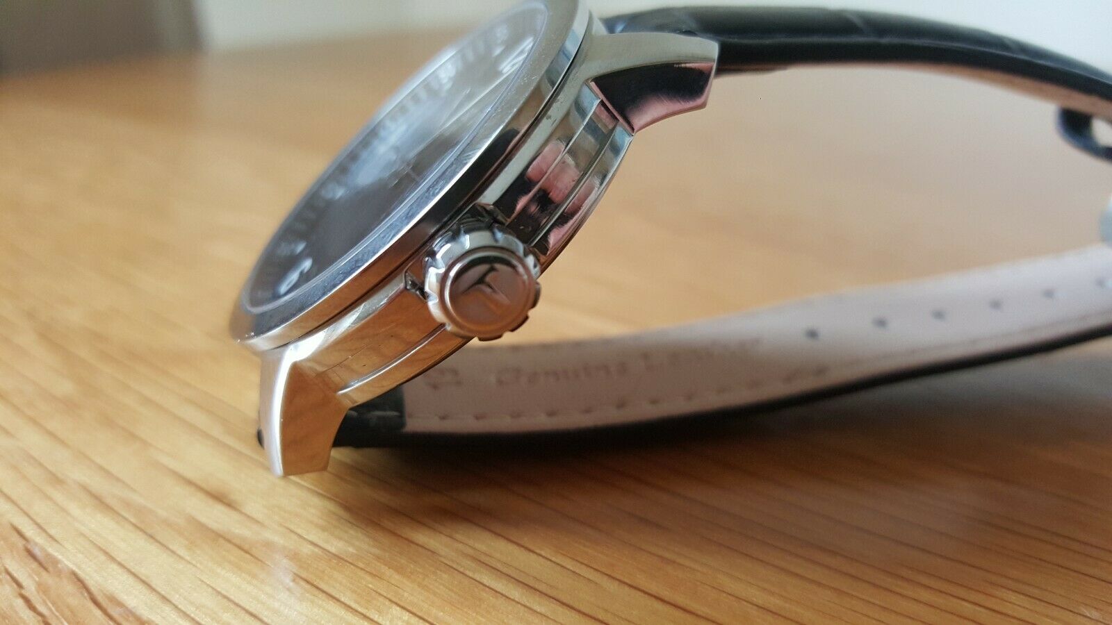 TISSOT 1853 (T055410A) Mens Quartz, Black Dial. Lovely condition