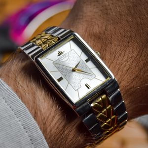 WTS] Seiko The League 30mm unisex silver case dress watch! $99 