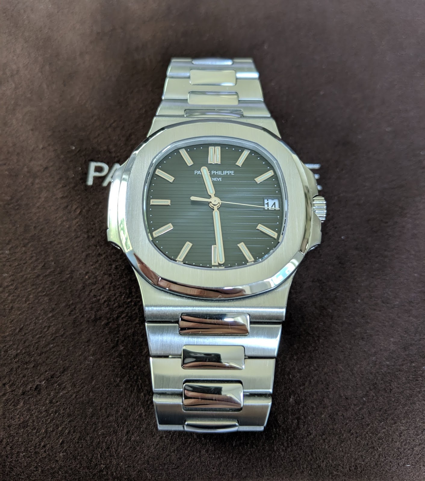 PATEK NAUTILUS 5711 STAINLESS STEEL BLUE DIAL