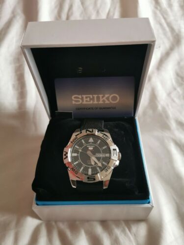 Seiko SRP667J1 5 Automatic Sports 24 Jewels Watch For Men MADE IN