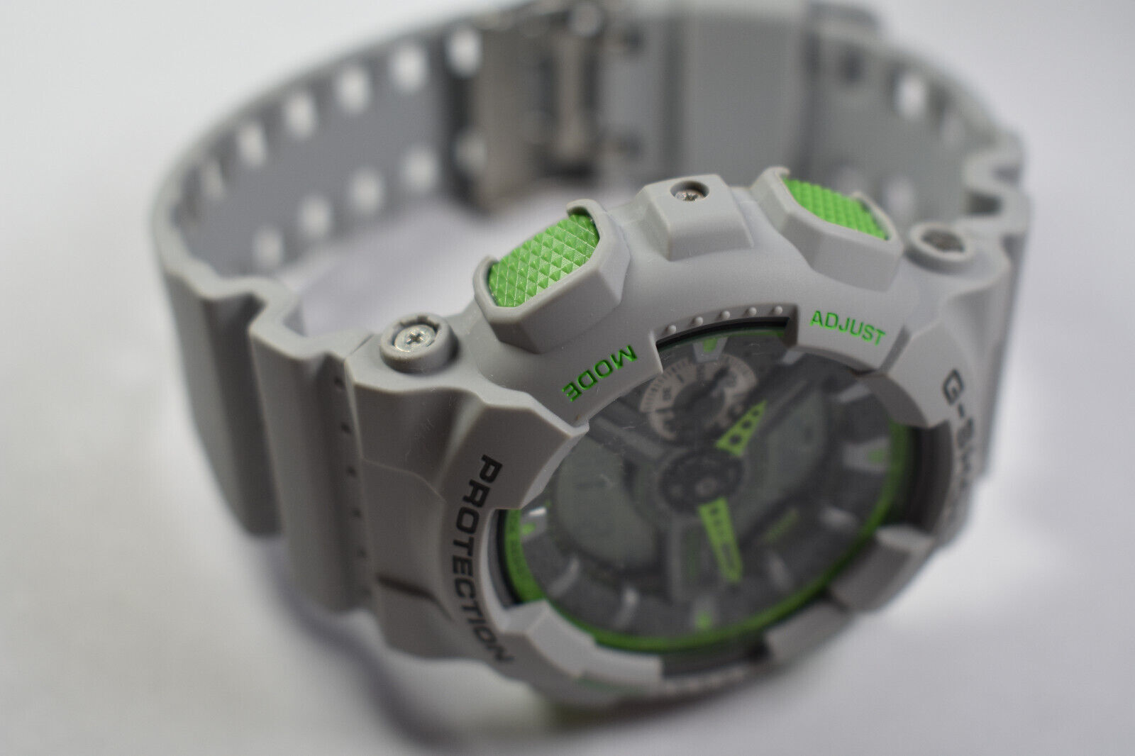 Casio G-SHOCK Men's Gray/Green Analog/Digital Watch GA-110TS-8A3