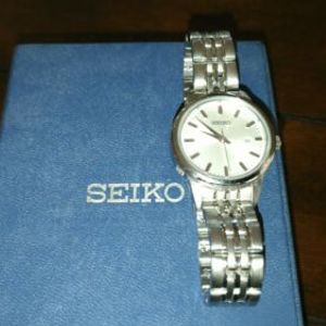 Seiko Women's Watch 6N22-00A0 | WatchCharts