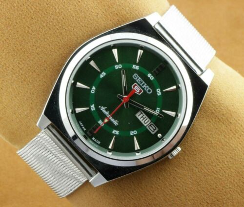 VINTAGE SEIKO 5 BASIL GREEN 6309A AUTOMATIC JAPAN MEN WRIST WATCH