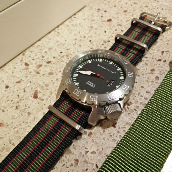 Momentum TORPEDO SS, LRG, LUMINOUS, STEEL BRACELET main image 0