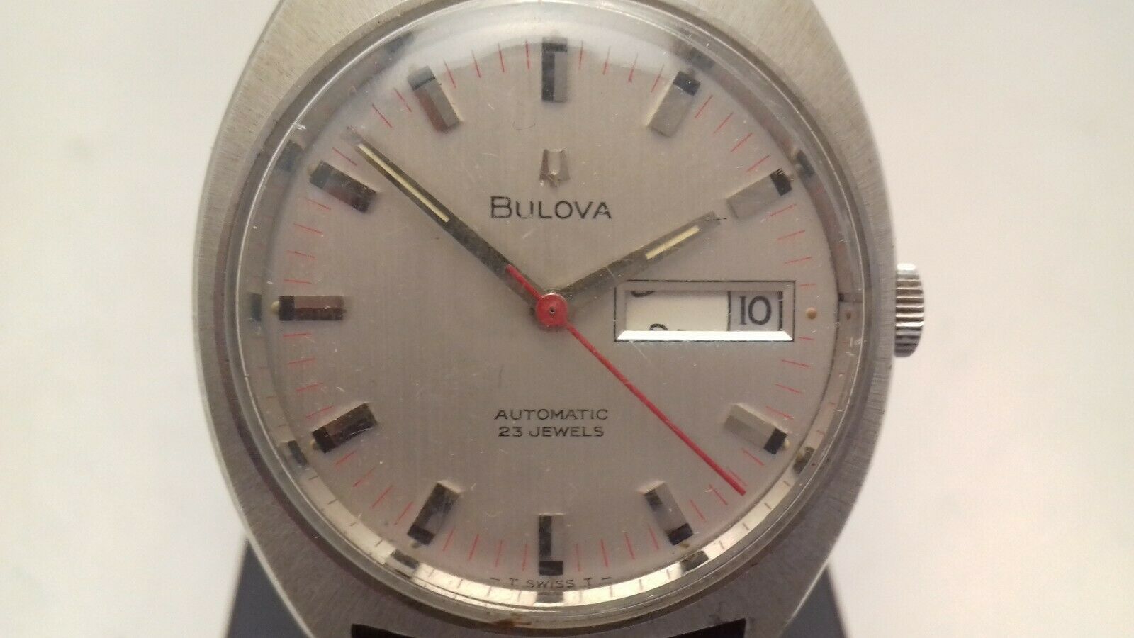 Bulova automatic outlet 23 jewels