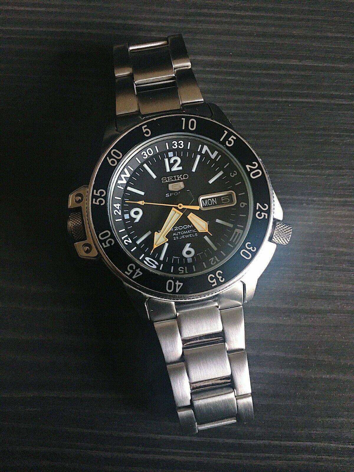 seiko atlas skz211
