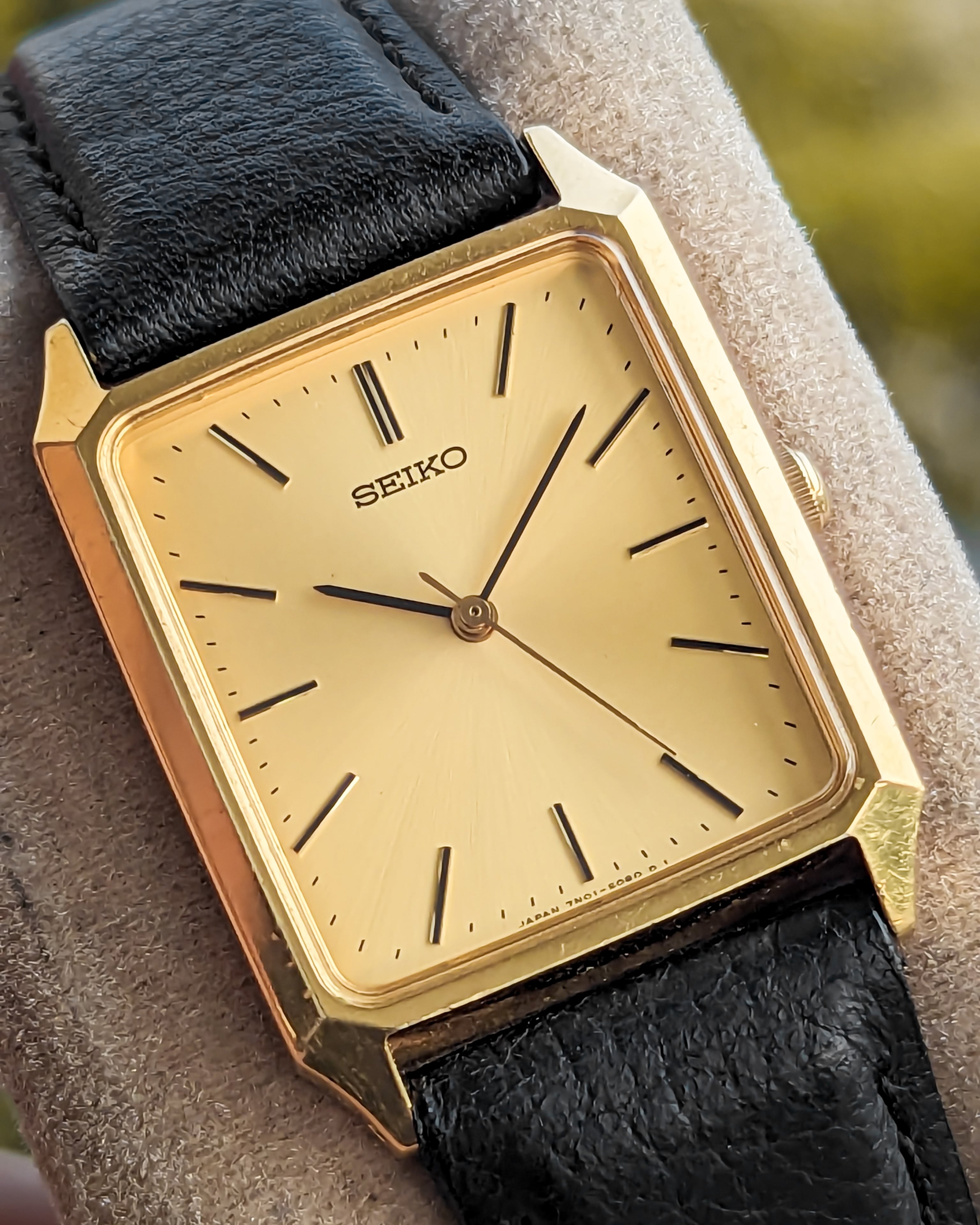 WTS] Vintage Seiko - 7N01-5060 - Ultra Slim - Antimagnetic