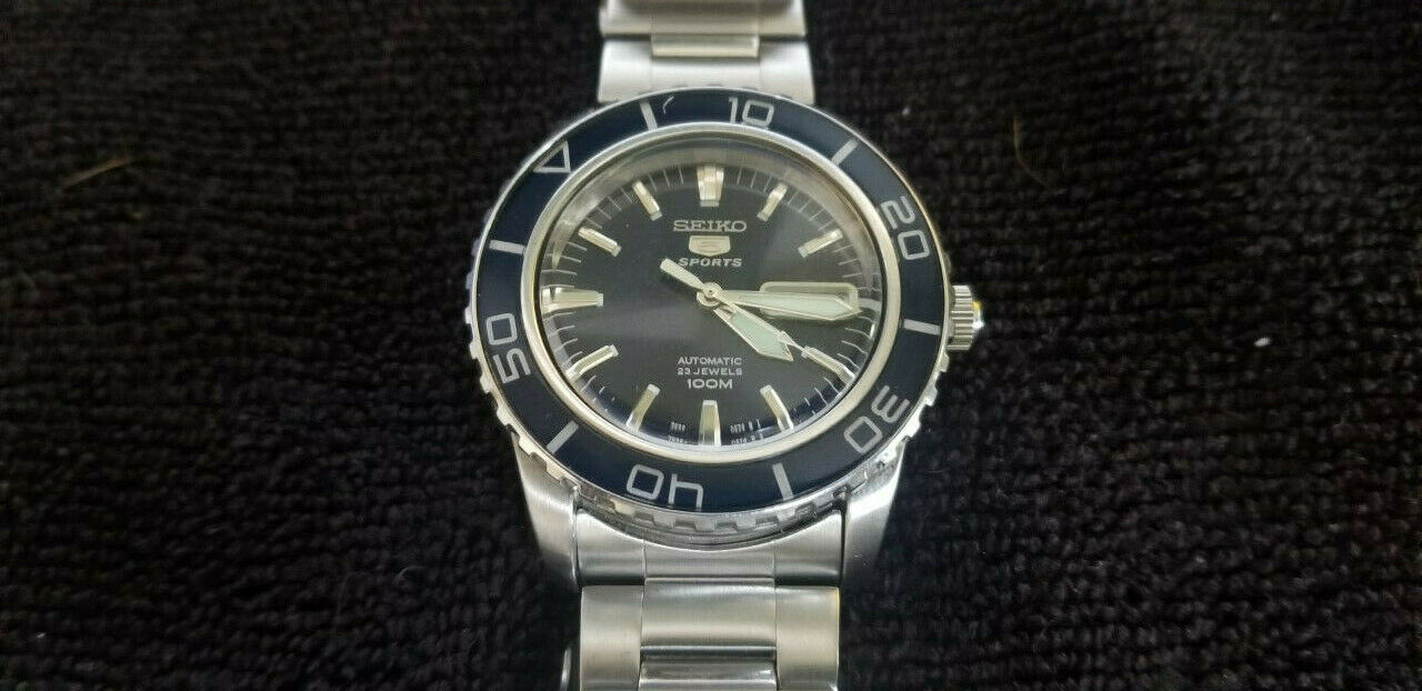 Seiko SNZH5 Seiko 5 Automatic Dark Blue Dial Exc Cond Extra