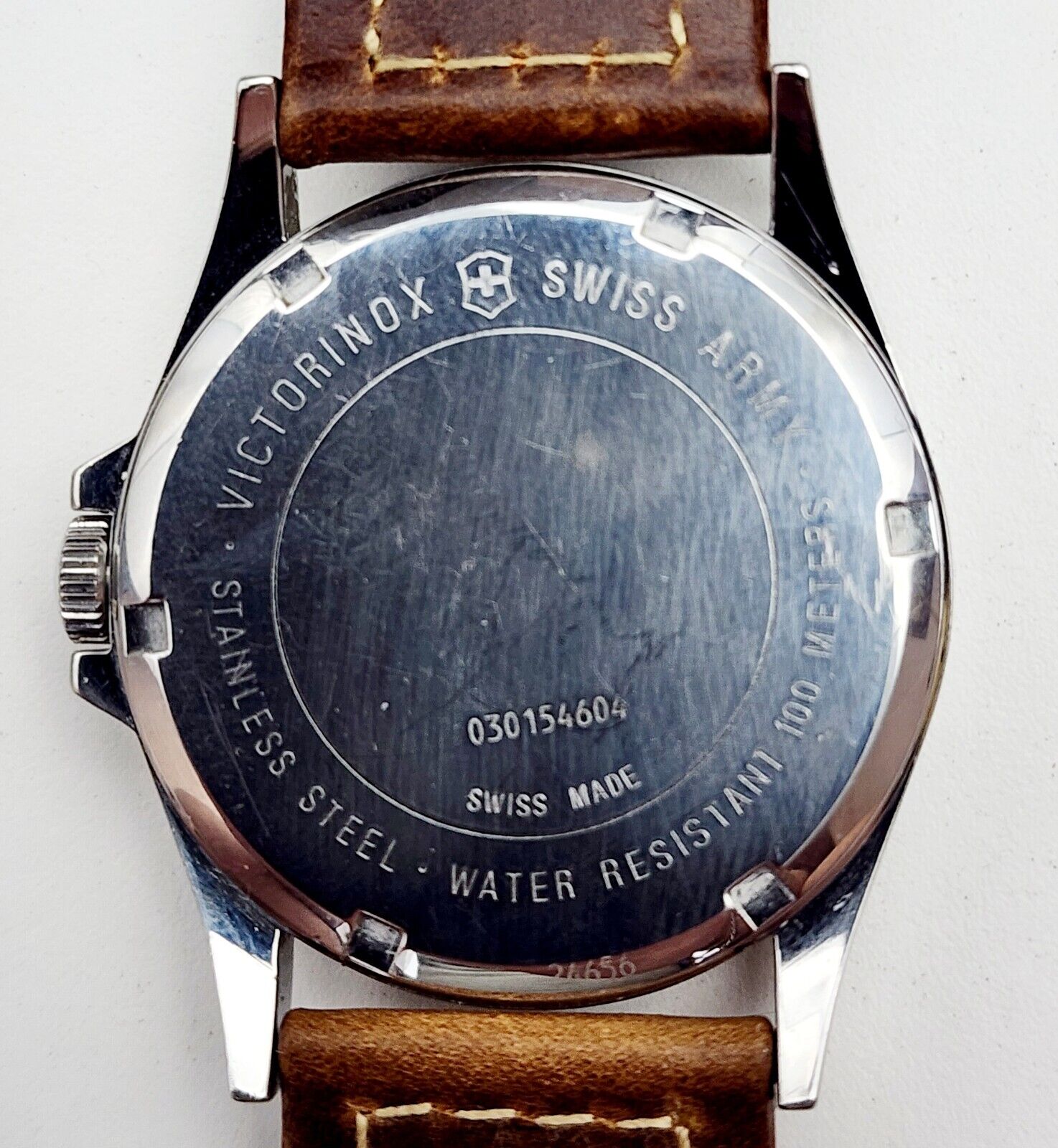 VICTORINOX SWISS ARMY 24656 ミリタリーウォッチ Victorinox Swiss Army Men 24656 Infantry Leather Quartz