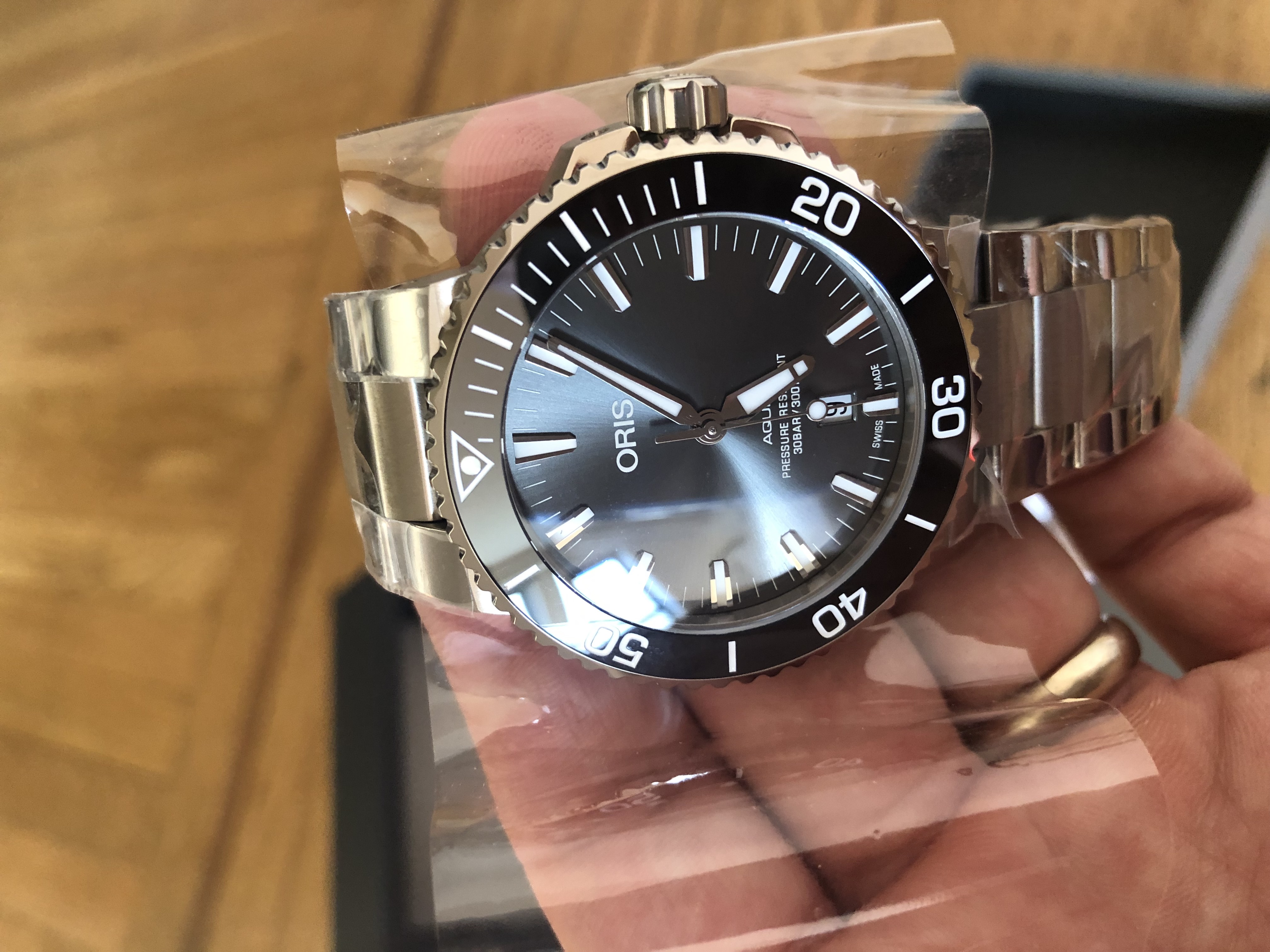 Oris aquis titanium on sale date