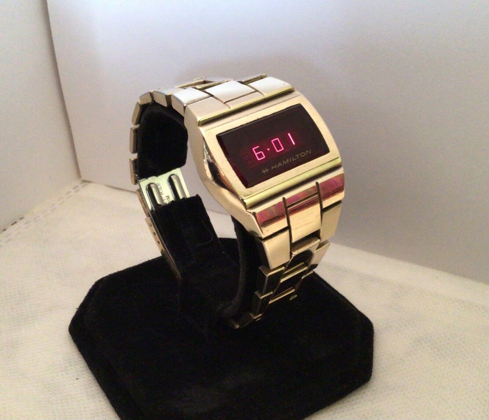 Hamilton QED LED Digital Watch 993276 Working 865 10K Gold Overlay Bark Bracelet Hamilton QED LED Digital Watch 993276 Working 865 10K Gold  main image 2