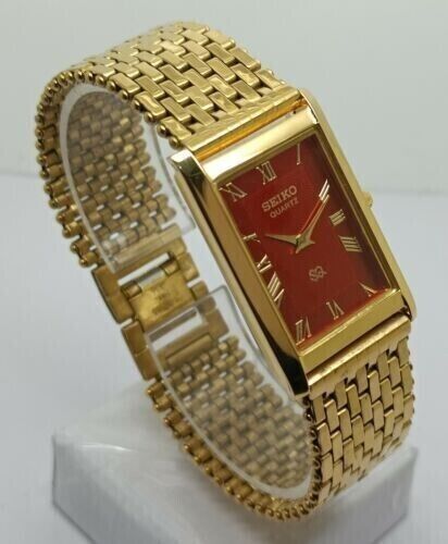 Vintage Seiko Quartz Red Dial Super Slim Gold Plated Men s Watch