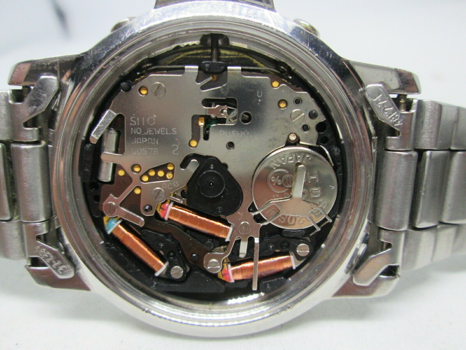 SEIKO V657-8060 DATE CHRONOGRAPH STAINLESS STEEL QUARTZ MENS