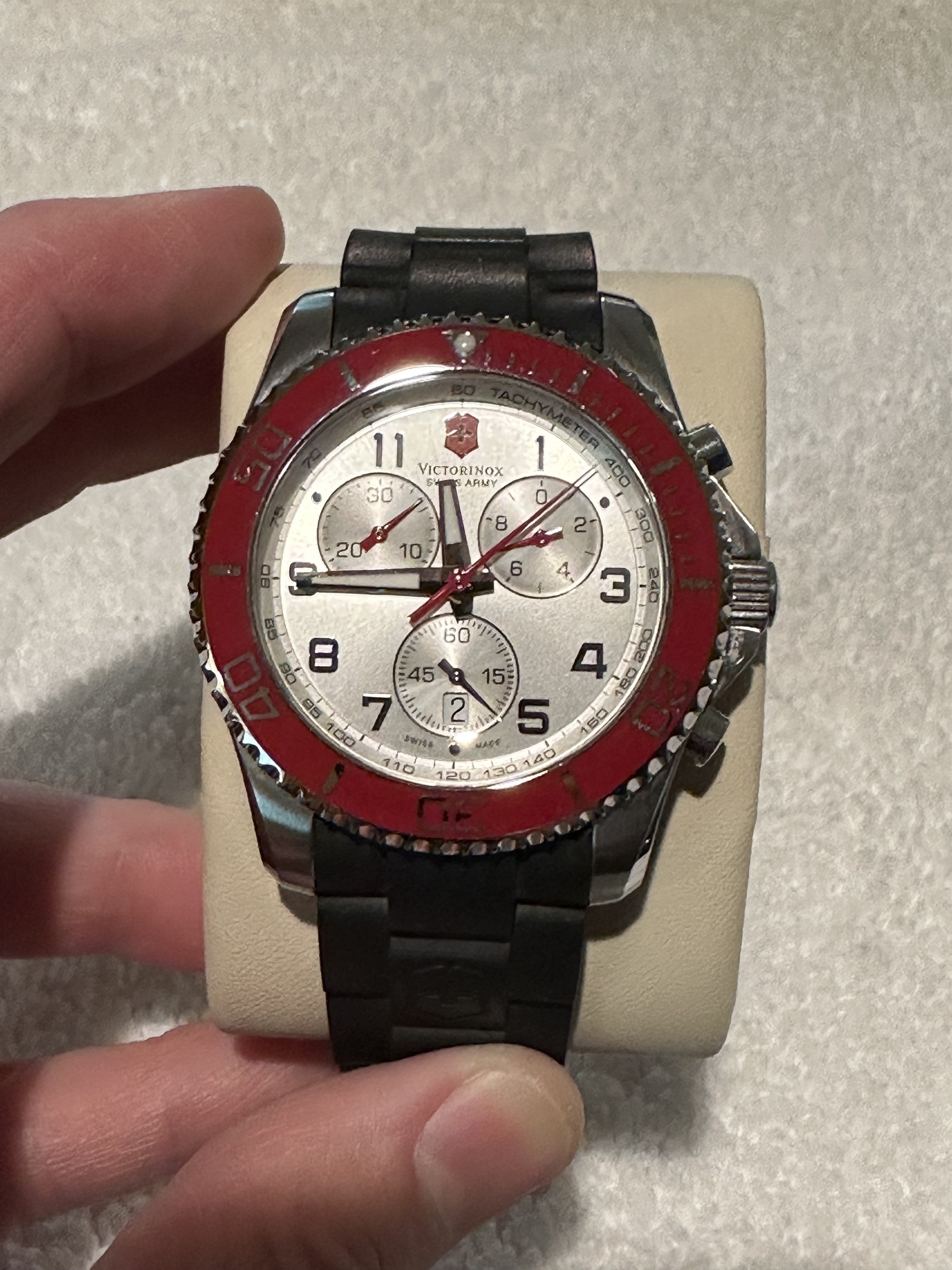 クライマー Victorinox Maverick GS Chronograph Silver Dial Men's Watch model