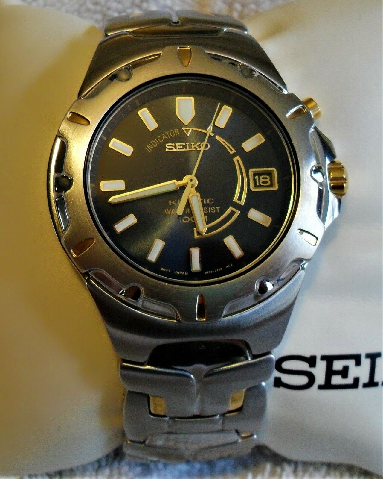 Seiko Kinetic 5M62-0A79 Blue Dial Sapphire Crystal Stainless Watch