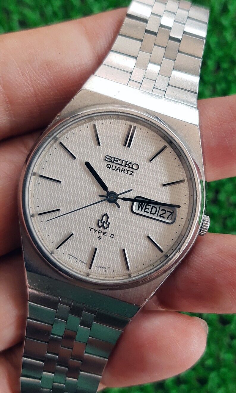 な（╹◡╹）プロフ NICE VINTAGE SEIKO QUARTZ TYPE II 7546-8230 RARE DIAL JAPAN MADE