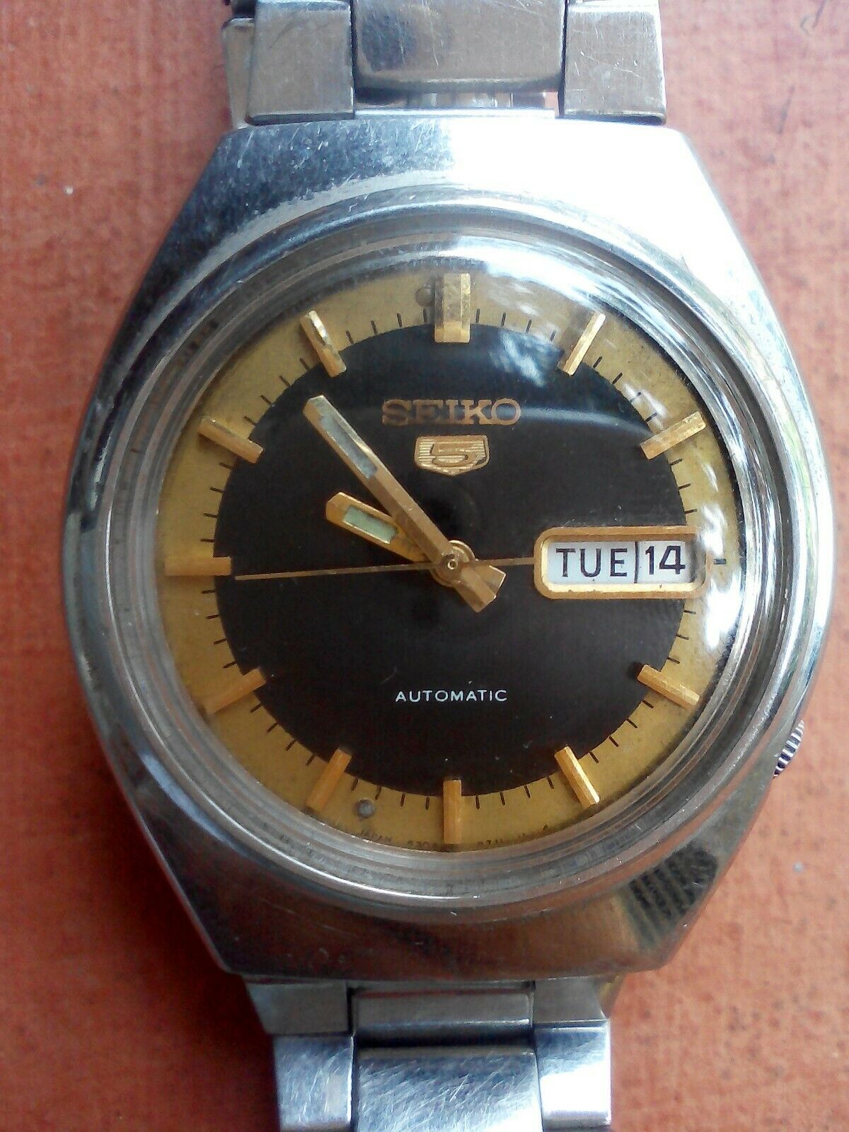 Vintage Seiko 5 Automatic 6309-8500 Black Gold Men Vintage Working Fast  Shipping | WatchCharts