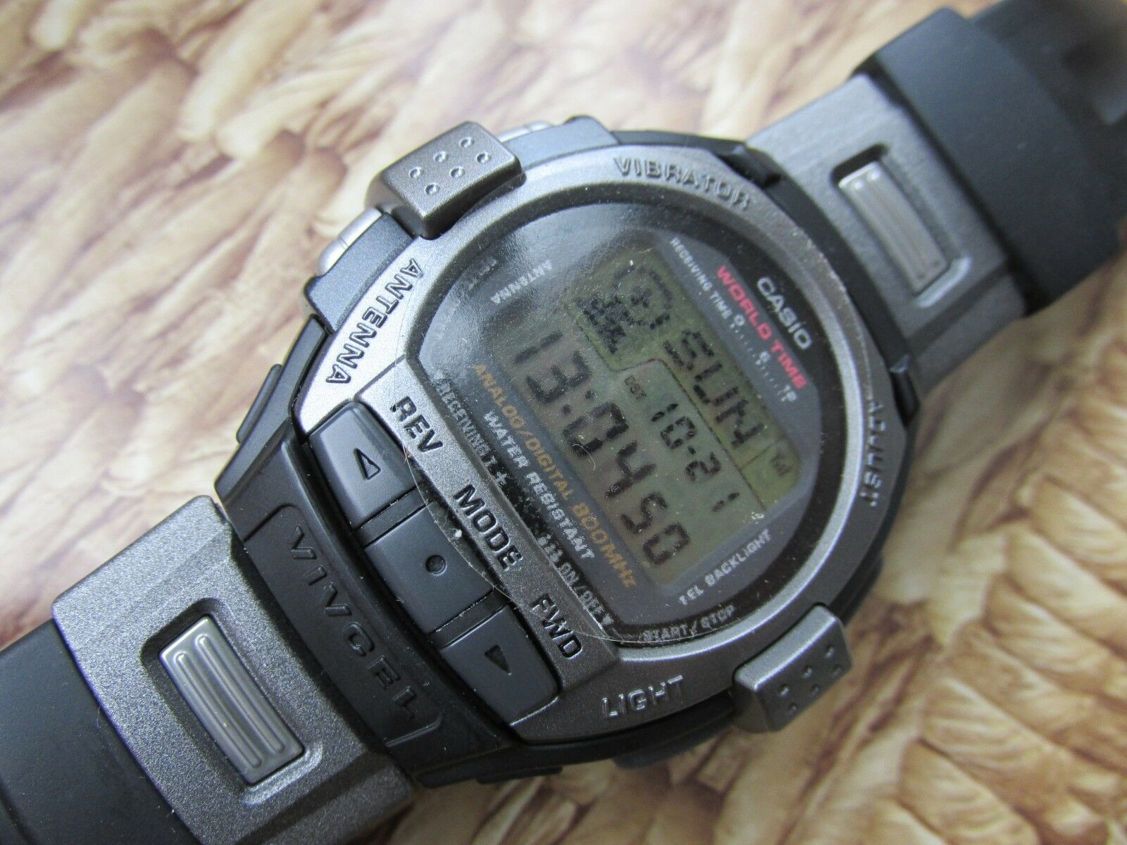 VINTAGE CASIO VCL-100 VIVCEL ANALOG DIGITAL MADE IN JAPAN NEW OLD