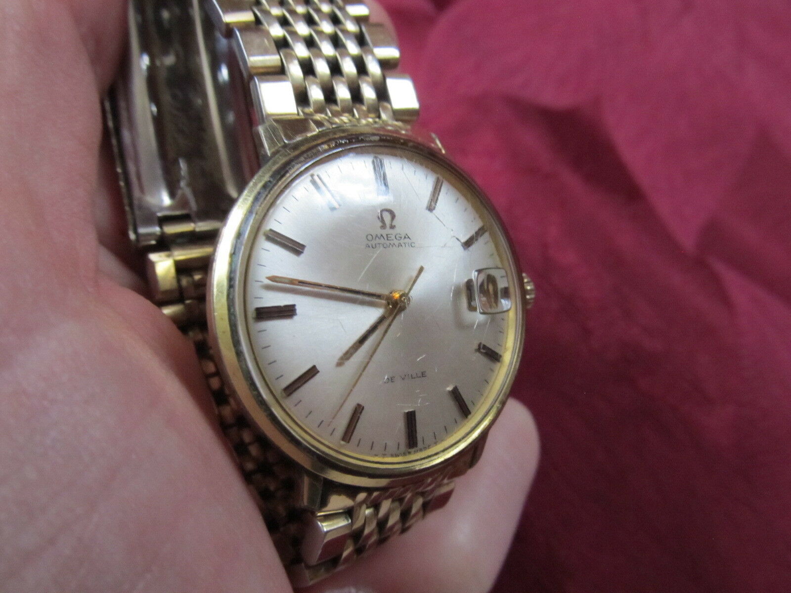 VINTAGE OMEGA DEVILLE AUTOMATIC WATERPROOF WRISTWATCH # 166033