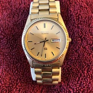 Vintage Seiko 5Y23-8A69 Men's Date Dress Gold Tone Quartz Watch - Extra  Links | WatchCharts
