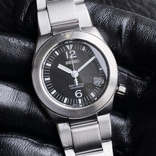 SEIKO VINTAGE SUS SCFA001 8F32-0210 HAQ PERPETUAL CALENDAR DIVER